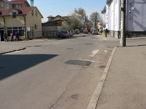 1 inainte de incepere lucrari Mihai Eminescu 5.jpg